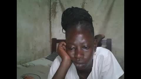 cute_doria online show from December 23, 2025, 7:06 am