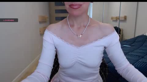 cute_lion_ online show from October 19, 2025, 11:11 am