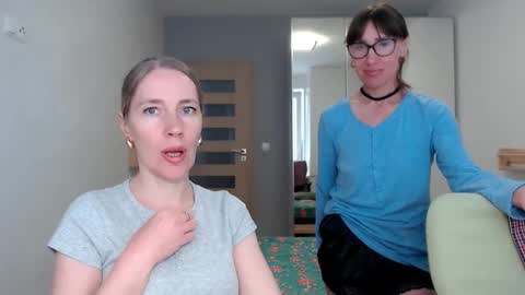 cute_lion_ online show from May 23, 2026, 1:26 pm