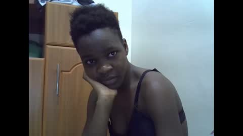 cute_marion online show from February 5, 2025, 8:32 am