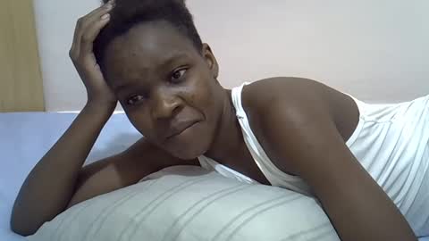 cute_marion online show from February 9, 2025, 7:52 pm