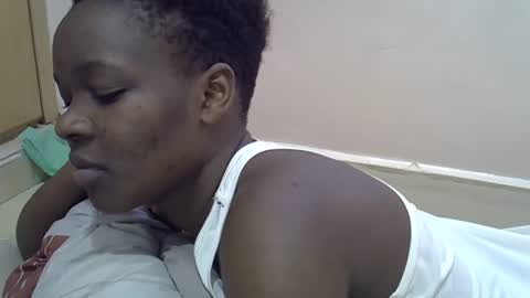 cute_marion online show from February 11, 2025, 2:02 pm