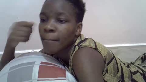 cute_marion online show from February 14, 2025, 2:07 am