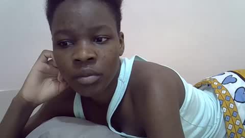 cute_marion online show from February 16, 2025, 4:21 pm