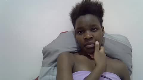 cute_marion online show from February 19, 2025, 12:57 am