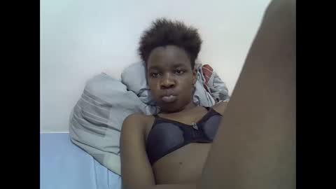 cute_marion online show from February 21, 2025, 9:43 pm