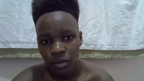 cute_marion online show from February 27, 2025, 3:05 pm