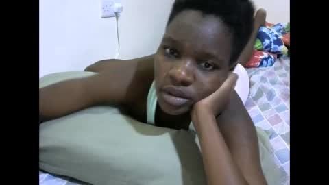 cute_marion online show from September 28, 2025, 6:24 pm