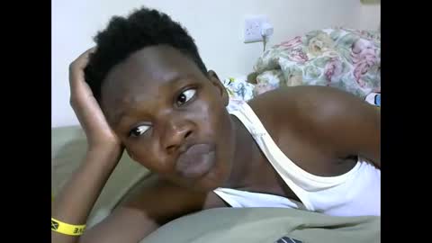 cute_marion online show from October 20, 2025, 6:52 pm