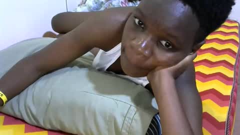 cute_marion online show from October 22, 2025, 4:24 am