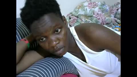 cute_marion online show from November 1, 2025, 8:00 pm