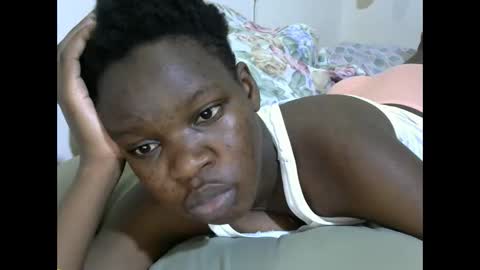 cute_marion online show from November 6, 2025, 8:04 am