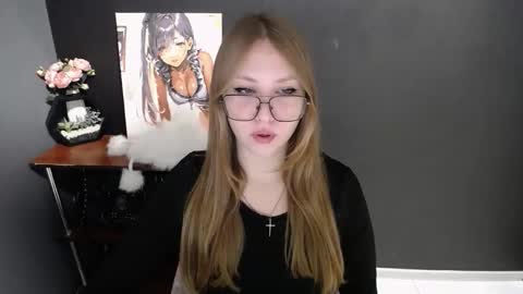 Veronica online show from December 3, 2025, 7:38 am