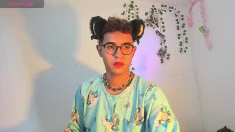 cute_sammy_1 online show from September 10, 2025, 5:18 am