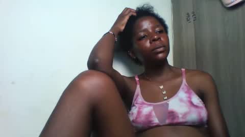 Snapshot of cute_sexy3 chatting on January 20, 2025, 1:42 pm SHARON online show from January 20, 2025, 1:42 pm