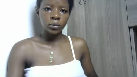 Snapshot of cute_sexy3 chatting on January 23, 2025, 11:15 am SHARON online show from January 23, 2025, 11:15 am