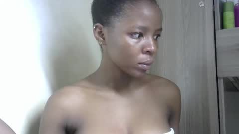 Snapshot of cute_sexy3 chatting on February 16, 2025, 11:05 pm SHARON online show from February 16, 2025, 11:05 pm