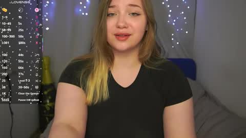 Sasha online show from April 19, 2026, 6:10 pm