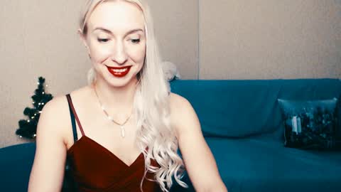 cute_smile_shy online show from January 6, 2025, 1:20 am