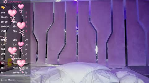 Snapshot of cute_stoone chatting on February 25, 2025, 6:25 am SOLEI online show from February 25, 2025, 6:25 am