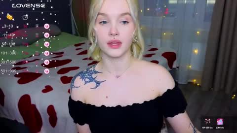 Snapshot of cute_summer_breathe chatting on March 12, 2025, 4:13 pm Sue online show from March 12, 2025, 4:13 pm