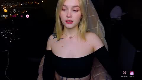 Snapshot of cute_summer_breathe chatting on October 23, 2025, 7:45 pm Sue online show from October 23, 2025, 7:45 pm