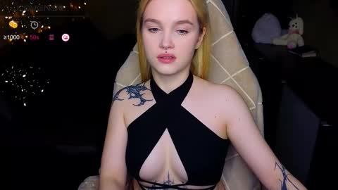 Sue online show from November 25, 2025, 3:01 pm