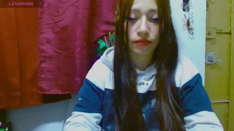 Snapshot of cute_zoe1 chatting on March 3, 2025, 11:35 pm cute_zoe1 online show from March 3, 2025, 11:35 pm
