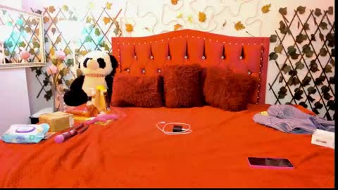 Snapshot of cute_zoe1 chatting on September 18, 2025, 10:01 pm cute_zoe1 online show from September 18, 2025, 10:01 pm
