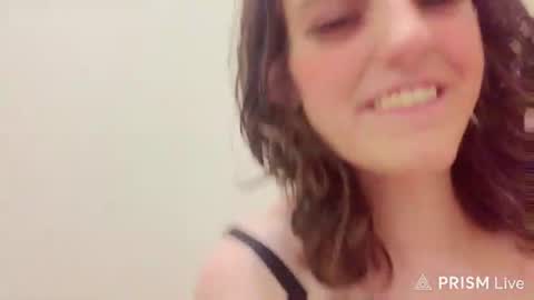 cutealisandra online show from June 18, 2026, 1:28 am