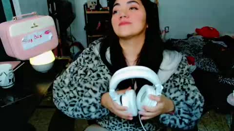 Snapshot of cuteambervi chatting on January 15, 2025, 6:51 pm Princess Amber online show from January 15, 2025, 6:51 pm