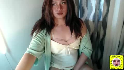 cuteasianlee online show from March 8, 2026, 5:55 am