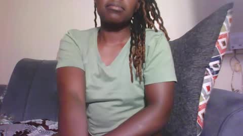 Cuteberry87 online show from March 6, 2026, 9:11 pm