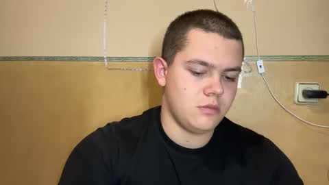 Snapshot of cutebutnaughty_ chatting on November 10, 2025, 8:19 pm Alex online show from November 10, 2025, 8:19 pm