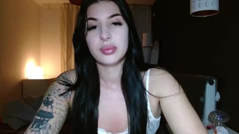 cutecassie09 online show from November 24, 2025, 6:29 pm