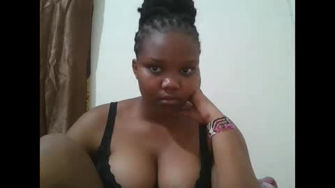 Snapshot of cuteebony2 chatting on October 13, 2025, 11:38 pm Sheila online show from October 13, 2025, 11:38 pm