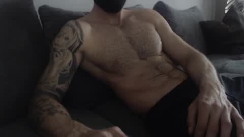 cuteeboy online show from May 9, 2026, 6:18 am