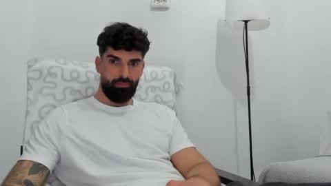 cuteeboy online show from May 12, 2026, 8:39 pm