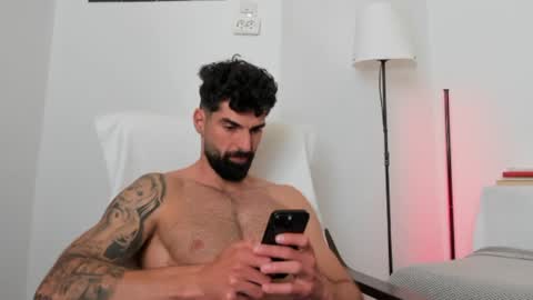 Snapshot of cuteeboy chatting on June 4, 2026, 8:09 am cuteeboy online show from June 4, 2026, 8:09 am