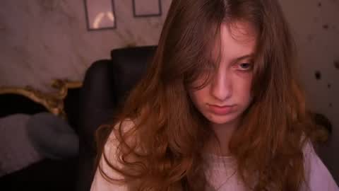 Foxy online show from April 20, 2026, 1:36 pm