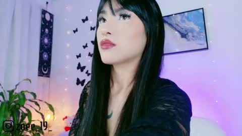 Zoe  online show from July 10, 2026, 4:39 am