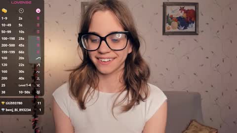 Melisa online show from November 2, 2025, 9:06 pm