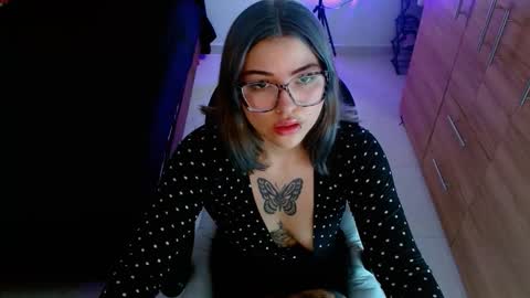 isabella online show from February 10, 2026, 4:11 pm