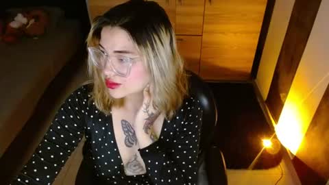 isabella online show from July 16, 2026, 10:38 pm