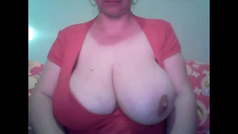 Snapshot of cutejessytom chatting on February 9, 2025, 1:46 pm Jessy online show from February 9, 2025, 1:46 pm