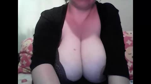 Snapshot of cutejessytom chatting on February 25, 2025, 3:05 pm Jessy online show from February 25, 2025, 3:05 pm
