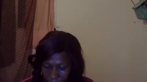 cutemir online show from November 11, 2025, 3:56 pm