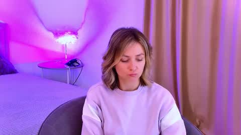 cutemirage online show from November 21, 2025, 2:27 pm