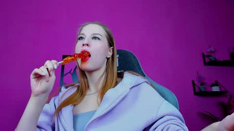 Rina online show from December 9, 2024, 8:44 am