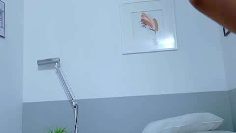 Snapshot of cutepetitee chatting on June 13, 2026, 7:34 pm cutepetitee online show from June 13, 2026, 7:34 pm